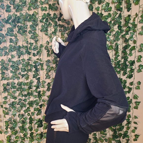 Move By Ardene Women's Black Mesh Raglan Sleeves Workout Hoodie size M - Picture 4 of 13